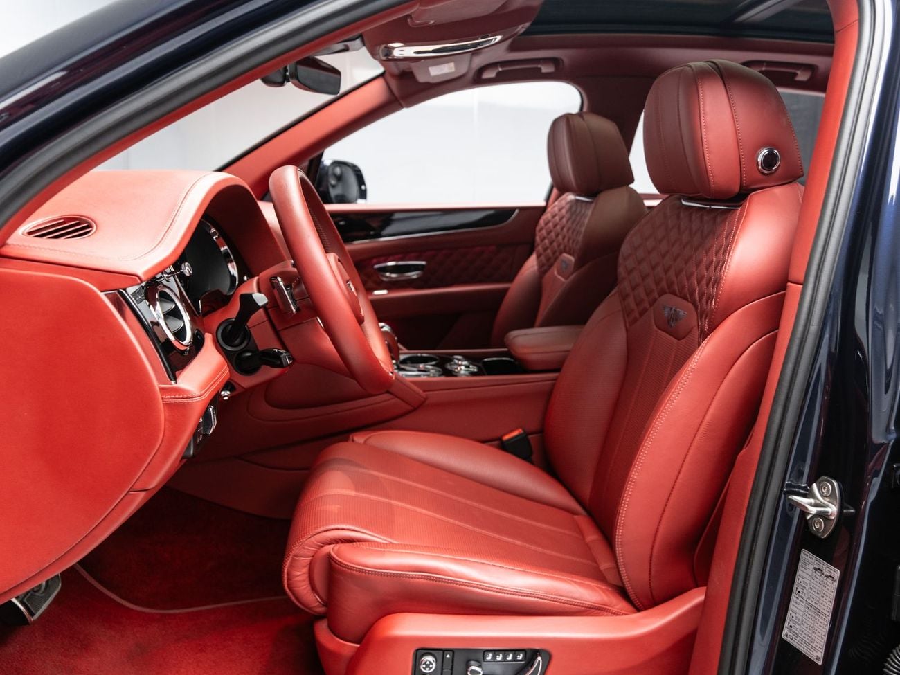 Bentley Bentayga STD BUY NOW, PAY 2027 | THE BLACKLINE STANDARD | 1 Year Blackline Warranty, Low KMs