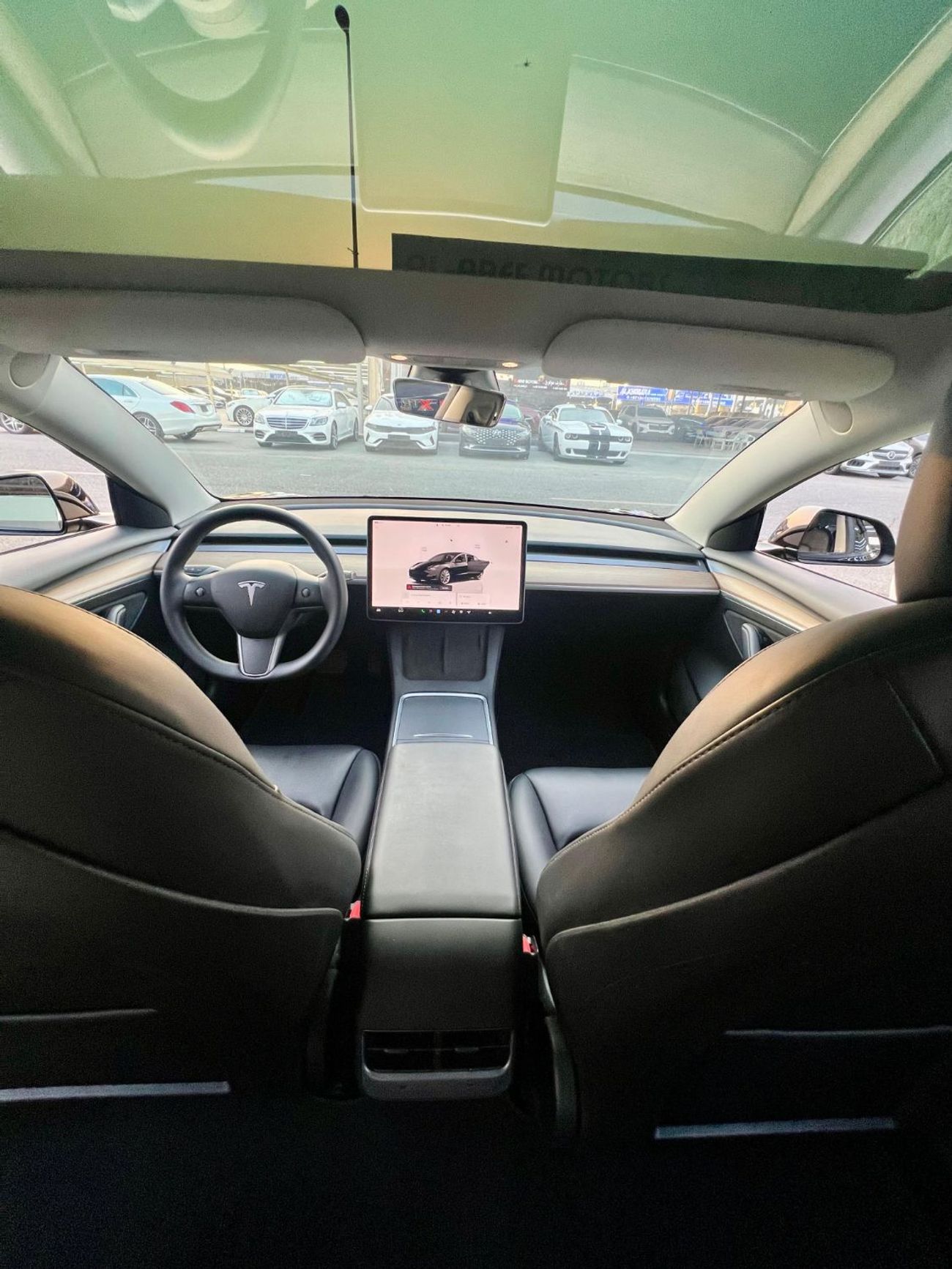 Tesla Model 3 Rear-Wheel Drive warranty 40,000 km and service
