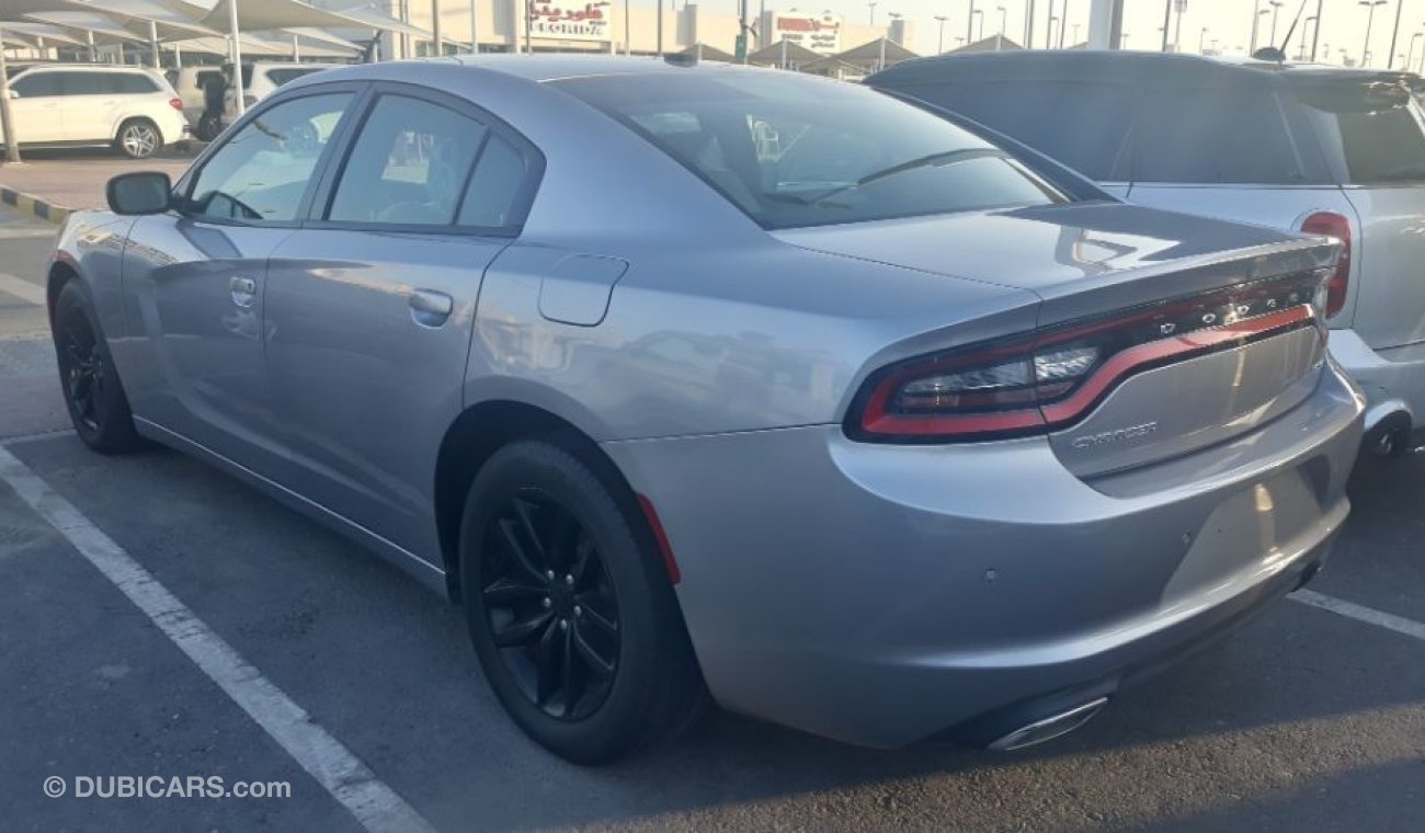 Dodge Charger 2015 Gulf specs V6 Full options Sunroof DVD camera leather interiors