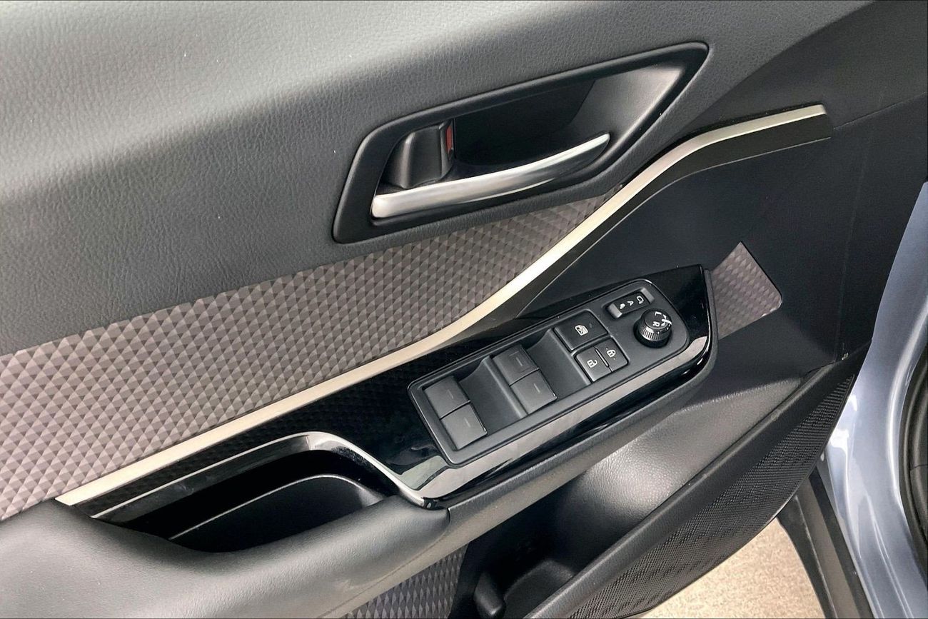 تويوتا CHR VX | National Day Celebration | شامل الضمان | 0 ﺪﻔﻋﺓ ﺃﻮﻟﻯ