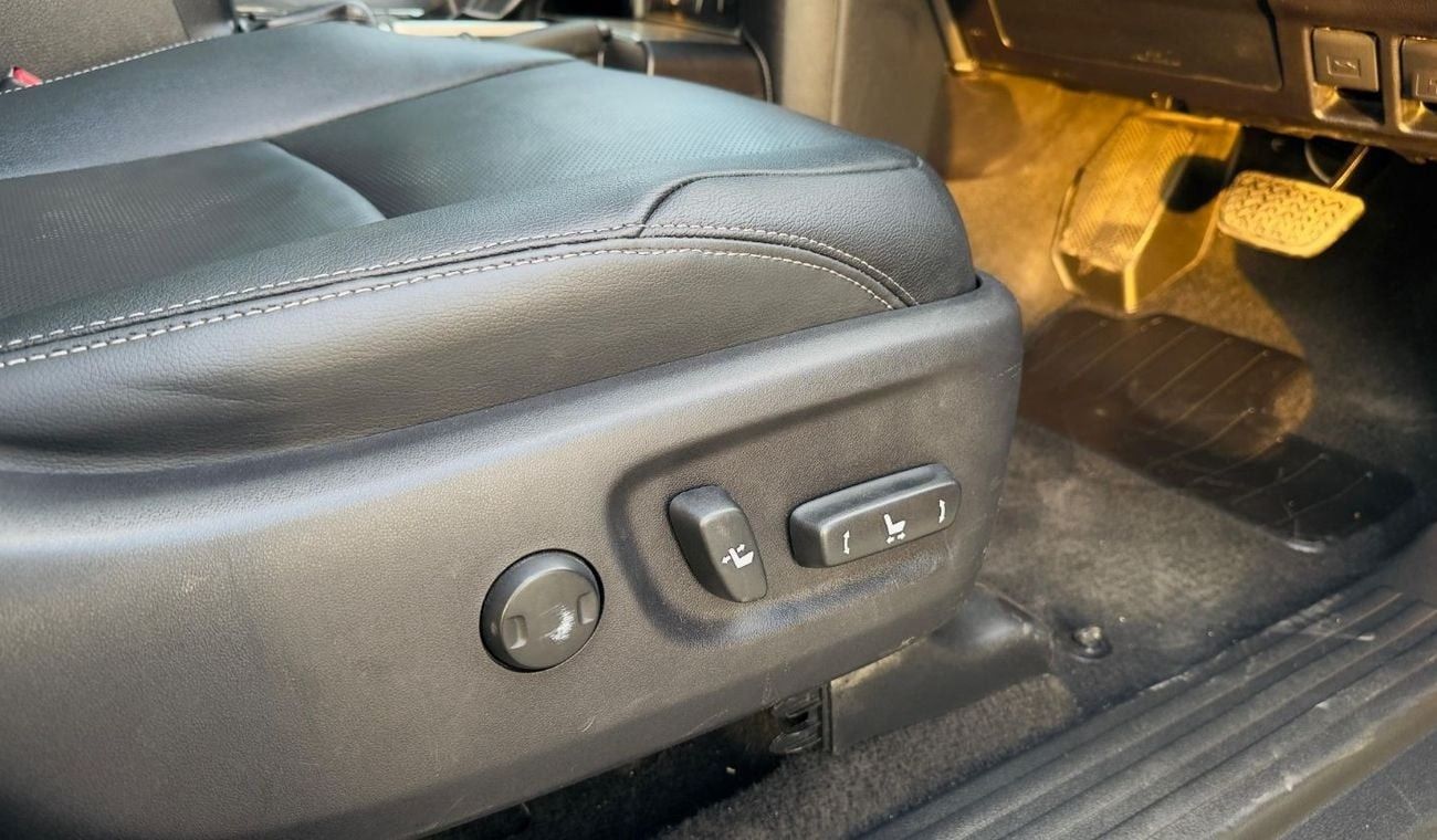 تويوتا برادو [QISJ IN DUBAI] | RHD | SUNROOF | 2019 | 2.8L DIESEL ENGINE | Leather Electric Seats 7