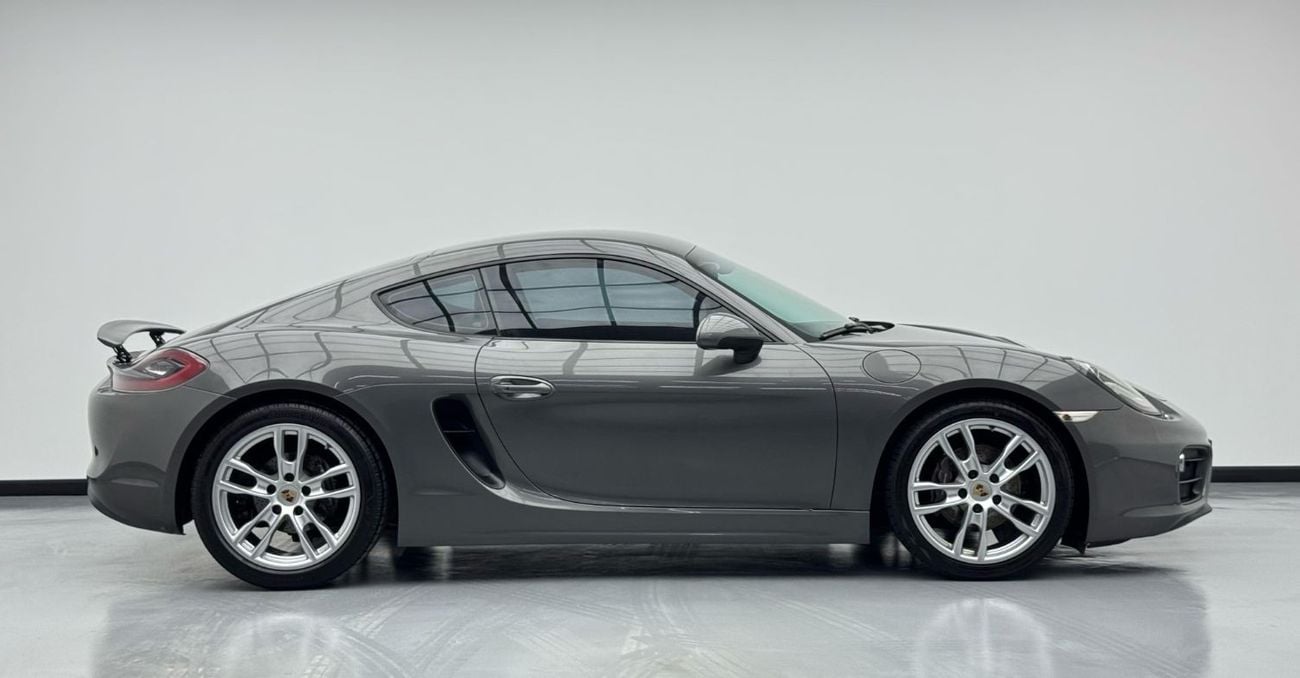 Porsche 718 Cayman Std 2.0L A/T 2015 Porsche Cayman, Excellent Condition, GCC