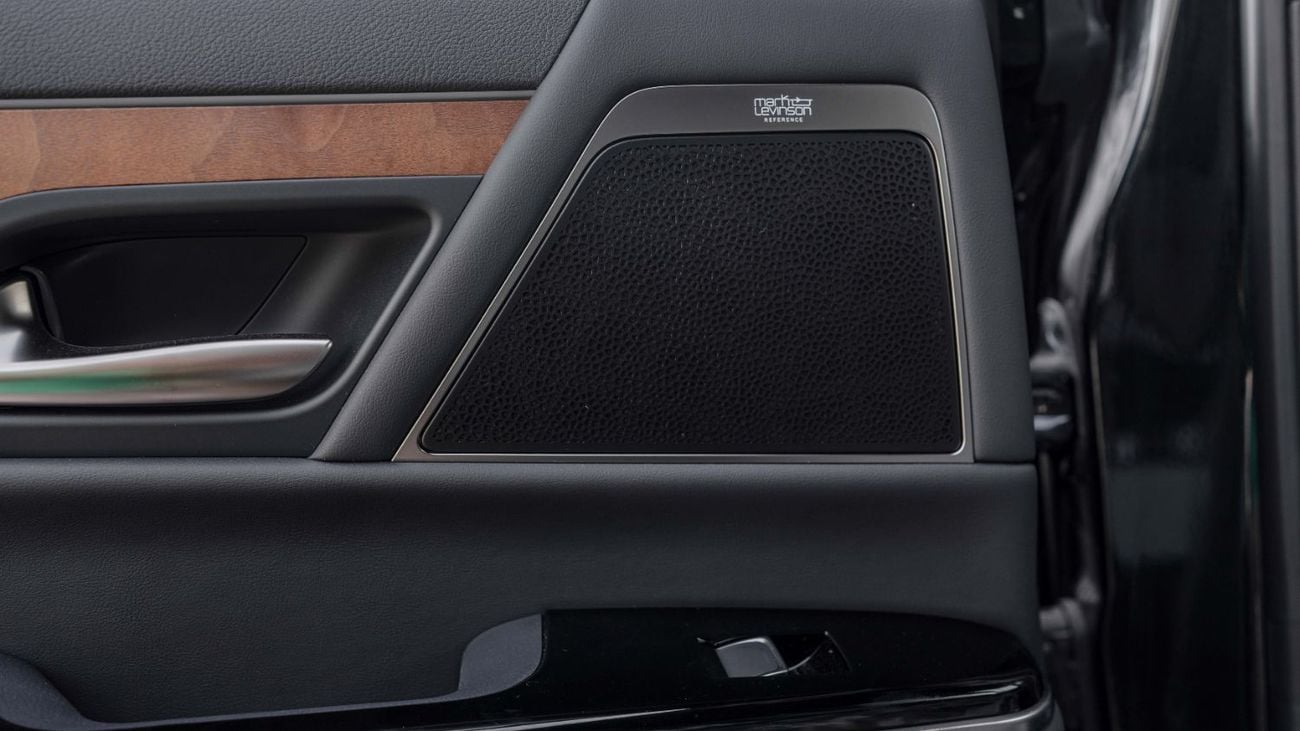 Lexus LX 700h 2025 Lexus LX700h VIP 3.5L AT Hybrid