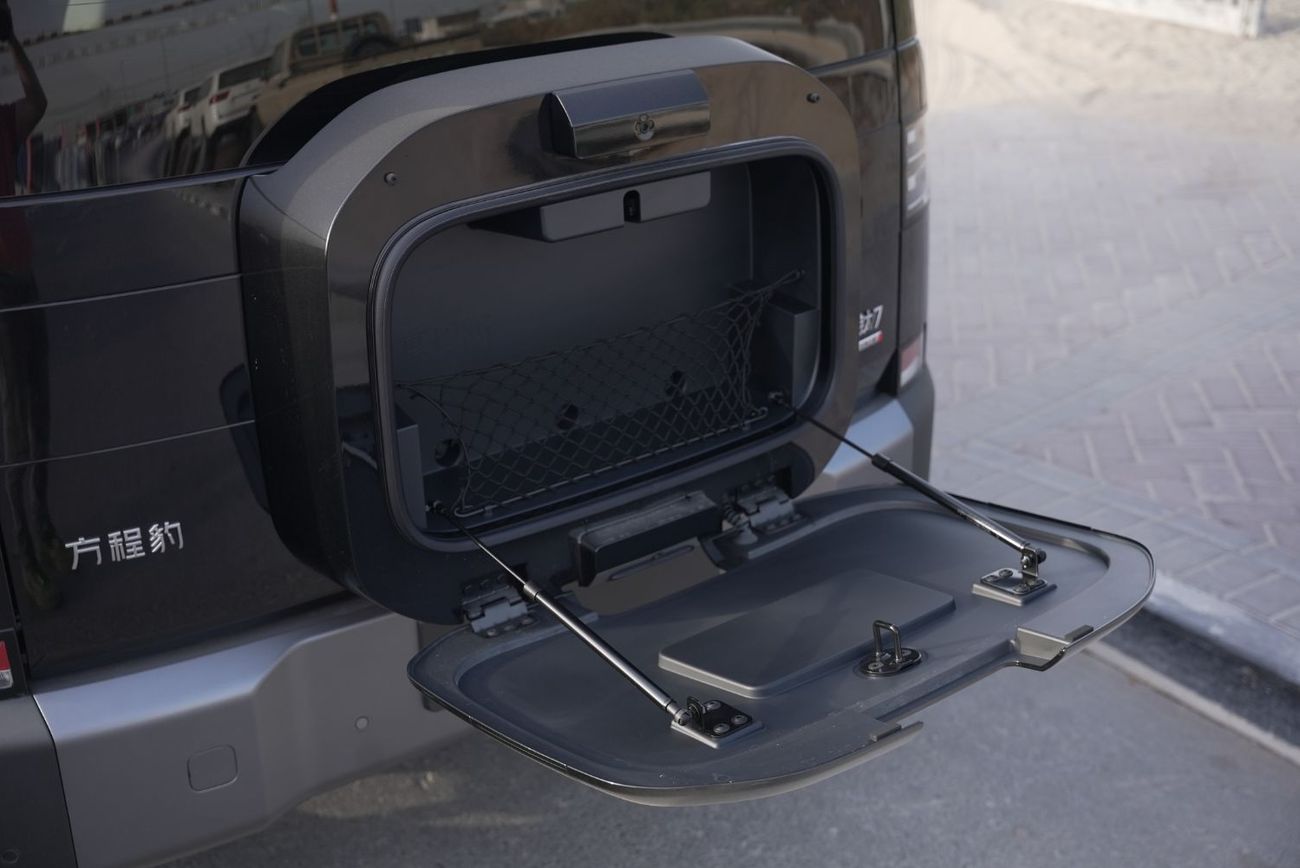 بي واي دي ليوبارد تيتانيوم 7 BYD Formula Leopard Titanium 7 2025  190KM 4WD Ultra Edition