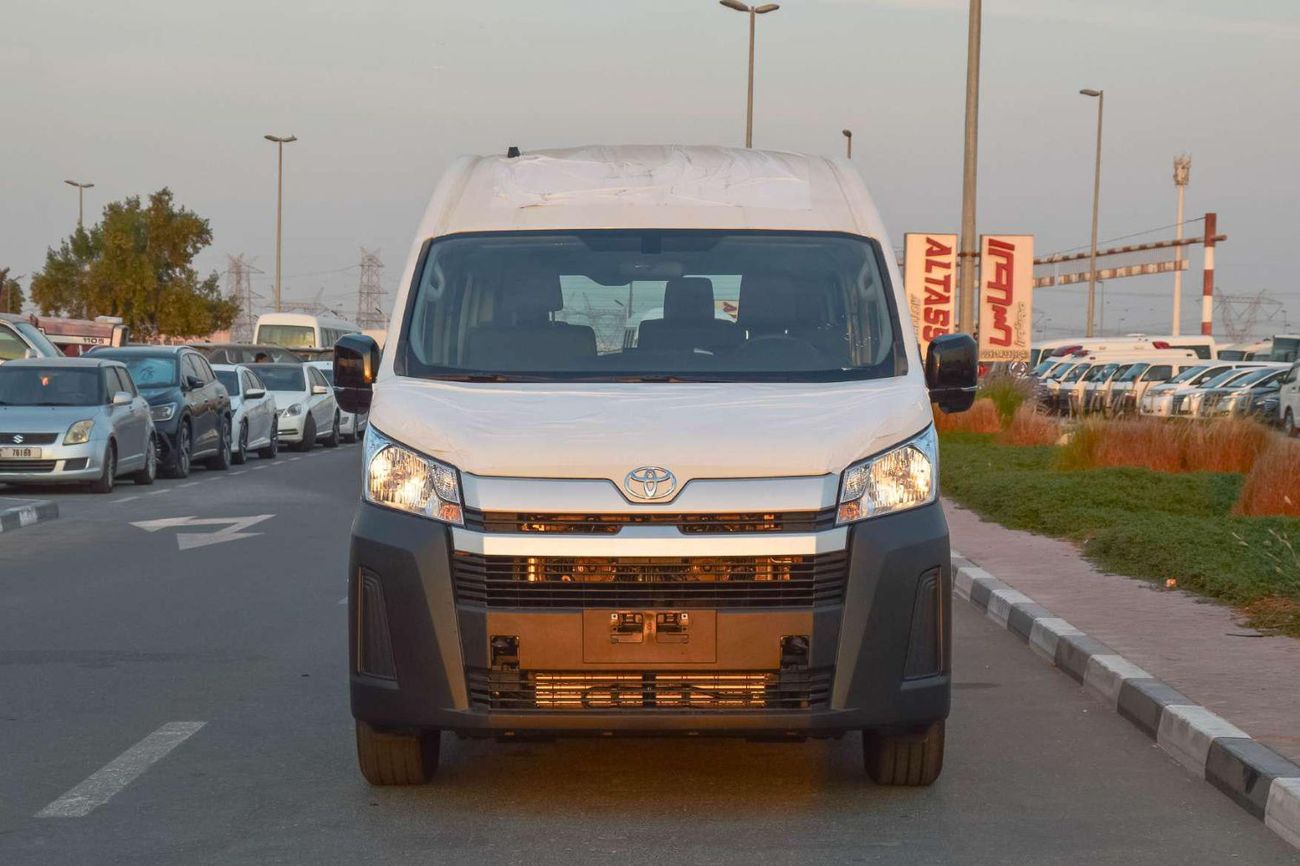 Toyota Hiace TOYOTA HIACE 2.8L FWD DIESEL MINIVAN 2026