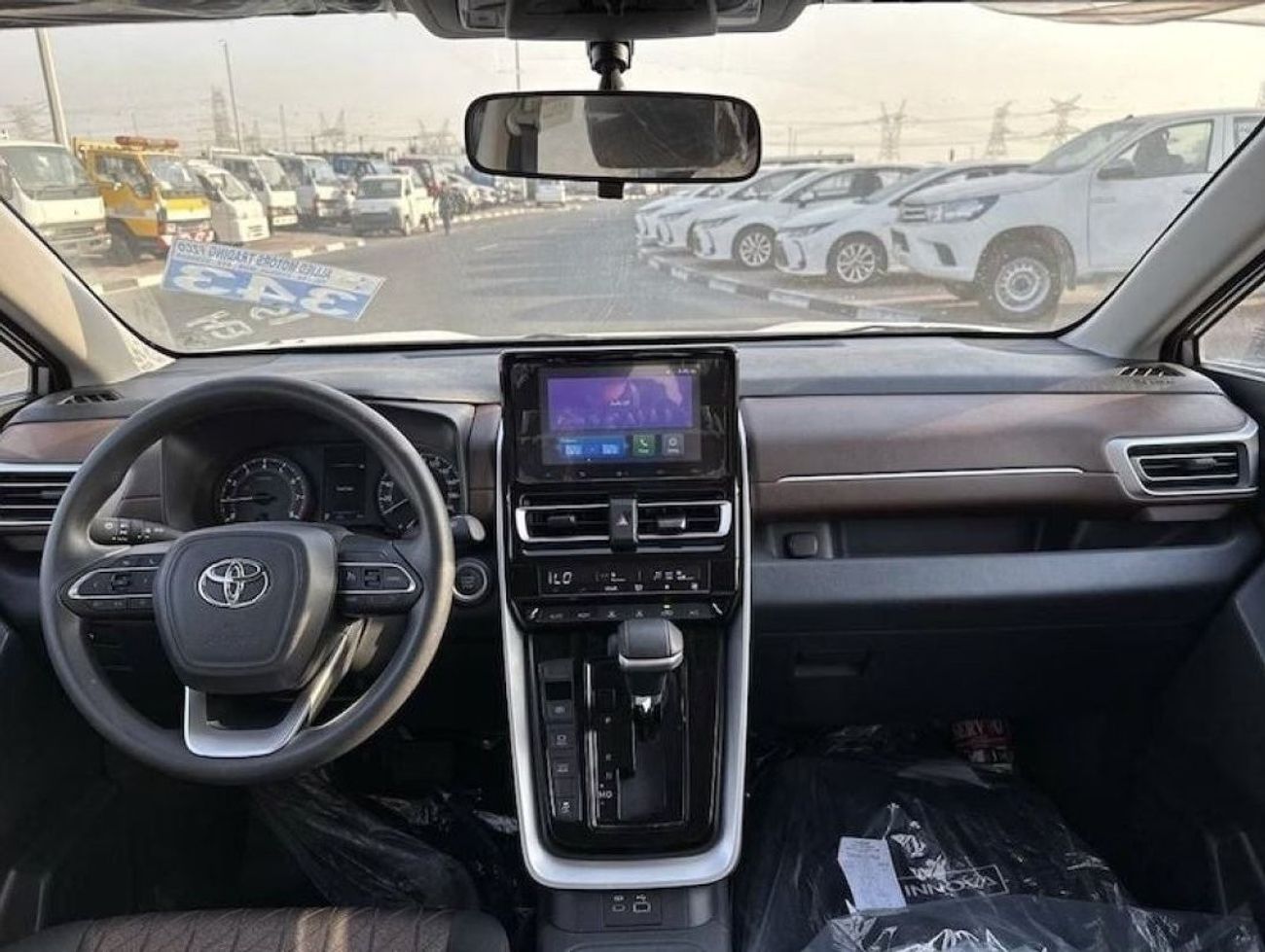 Toyota Innova TOYOTA INNOVA 2.0L FWD PETROL MINIVAN 2024