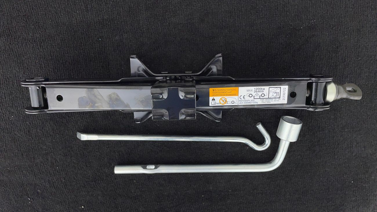 ميتسوبيشي آوتلاندر GLS MID 3 | بدون دفعة مقدمة | اختبار قيادة مجاني للمنزل