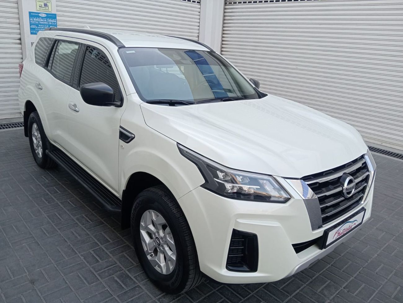 نيسان إكستيرا SE 2.5L RWD