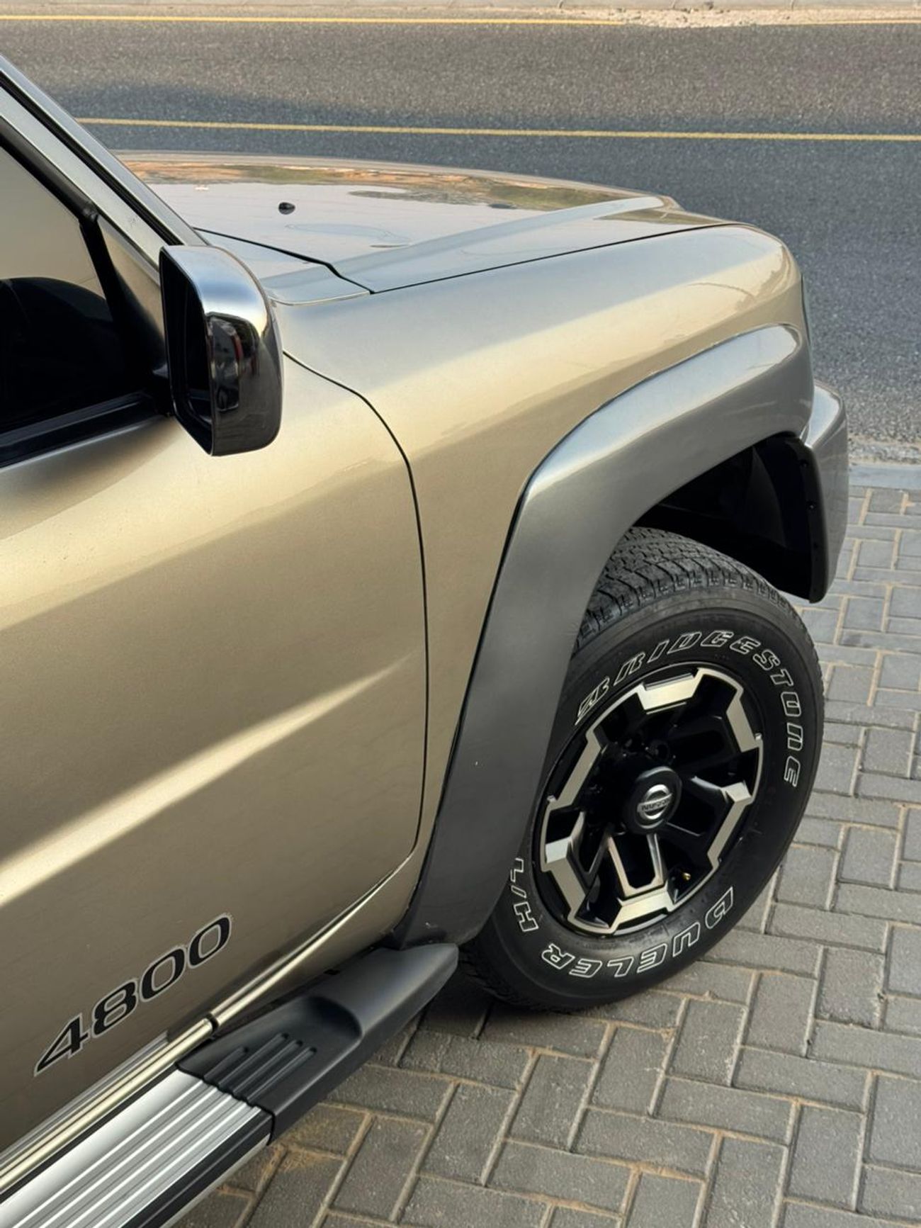 نيسان باترول سوبر سفاري سوبر سفاري / محرك VTC 4.8 لتر V6 / كامل المواصفات / فتحة سقف / قفل تفاضلي / مقاعد جلدية / بحالة ممتا