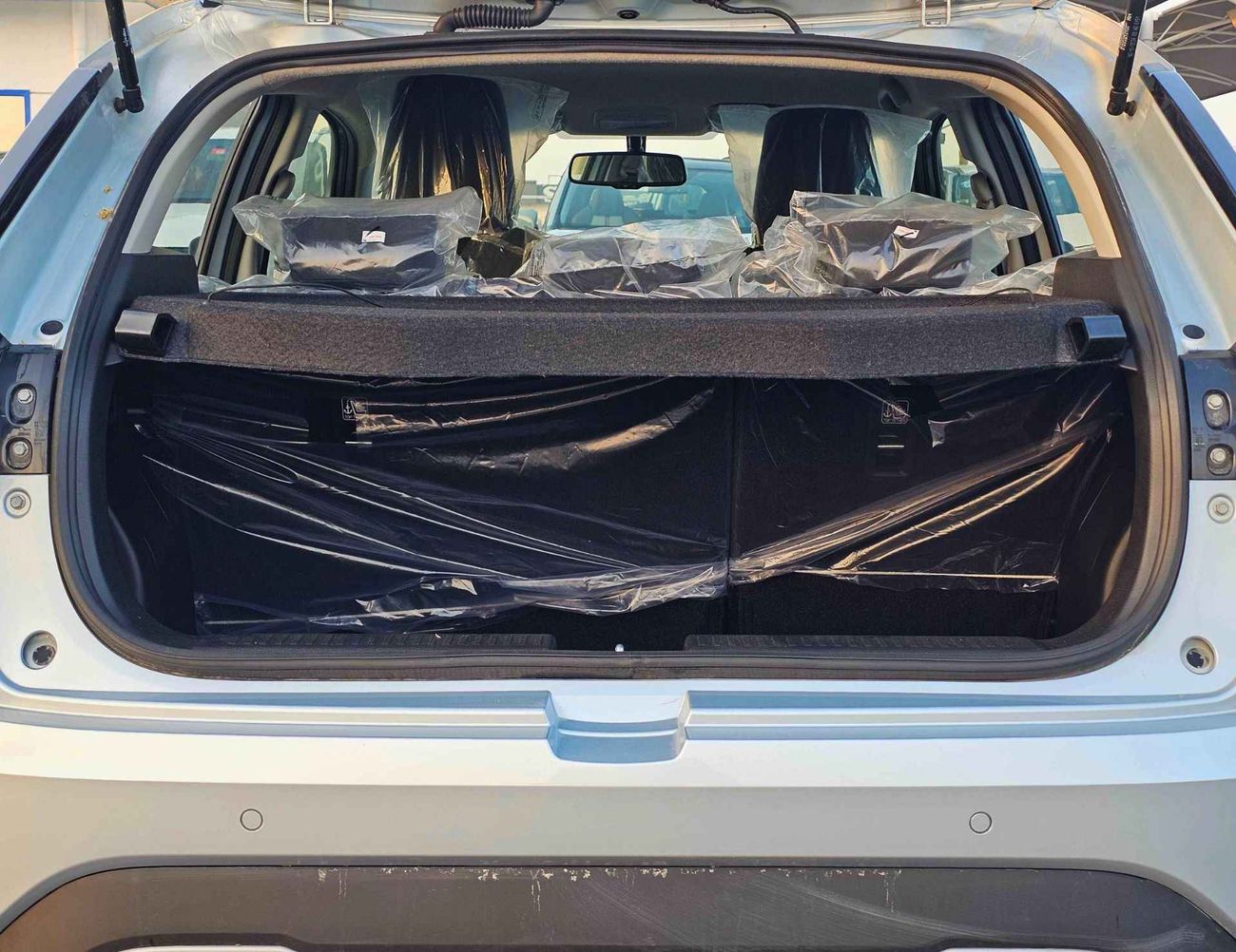 Suzuki Fronx GLX / EURO 5 HYBRID / 1.5L V4 / HEADUP DISPLAY / 360* CAMERAS / " 9" DISPLAY AUDIO (CODE # GLX)