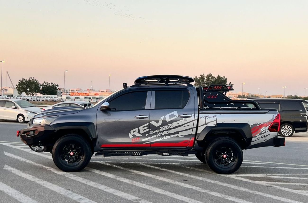 تويوتا هيلوكس ADVENTURE 2021 toyota hilux - off road package - full option - BullBar 2.7L V4 - AWD 4x4 -