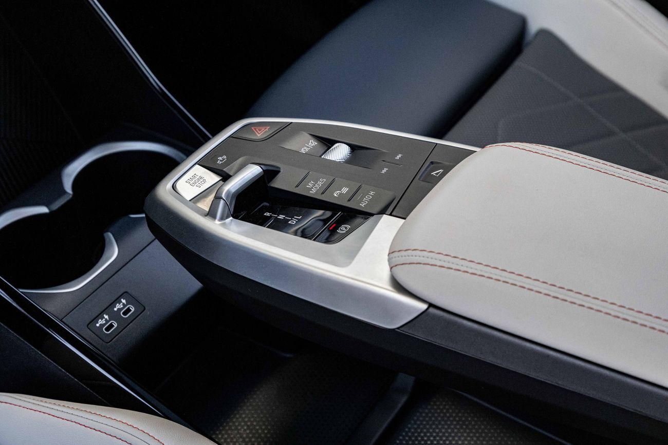 بي أم دبليو X2 X2 sDrive 25i M-kit  | 3,095 P.M | 0% Downpayment | Excellent Condition!