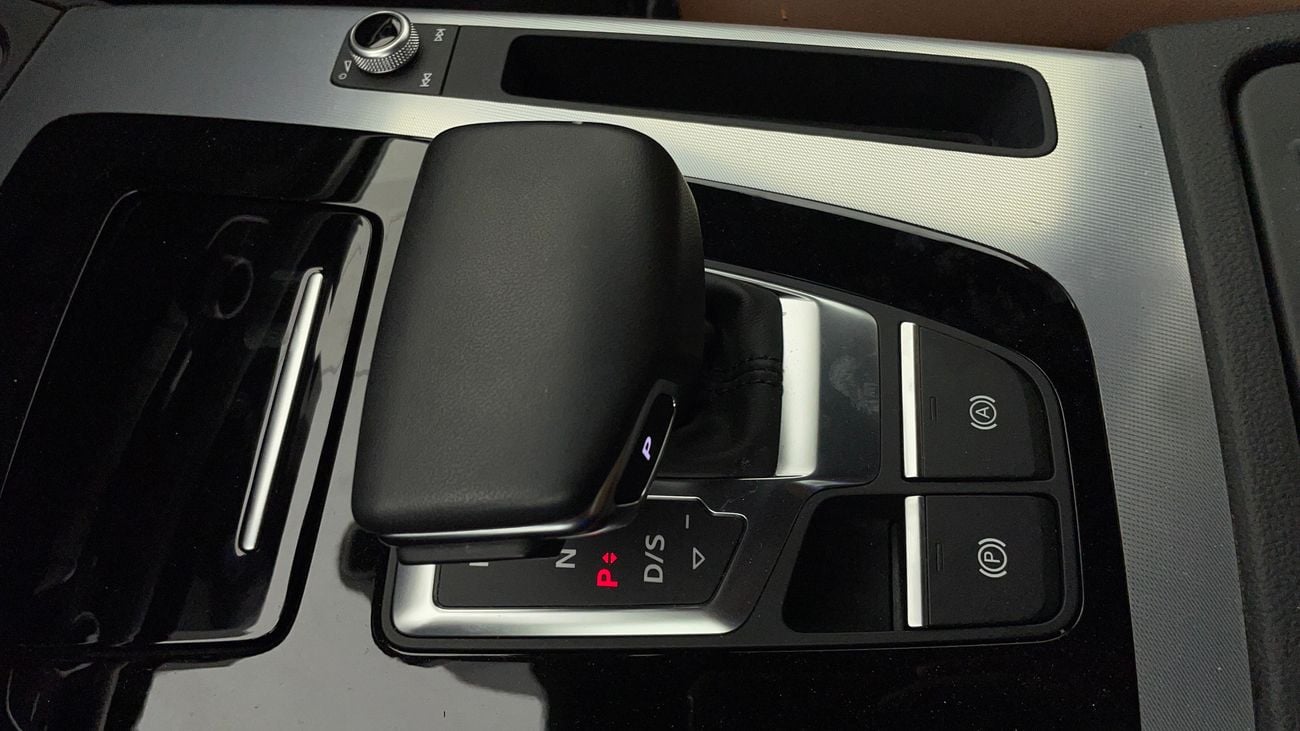 أودي Q5 45 TFSI QUATTRO 2 | بدون دفعة مقدمة | اختبار القيادة في المنزل