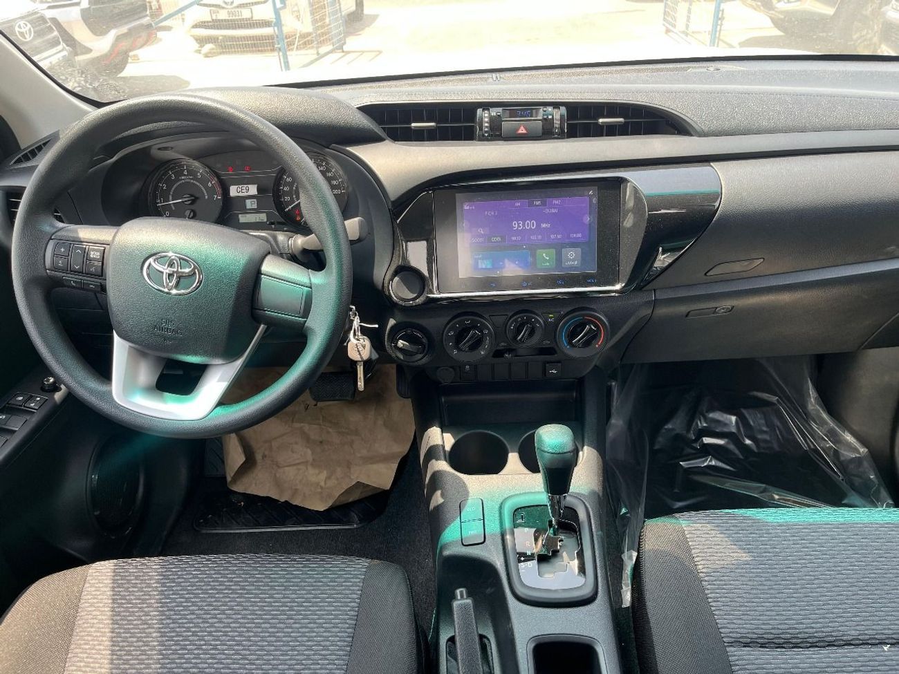 تويوتا هيلوكس HILUX 2.7L AT BASIC 2025