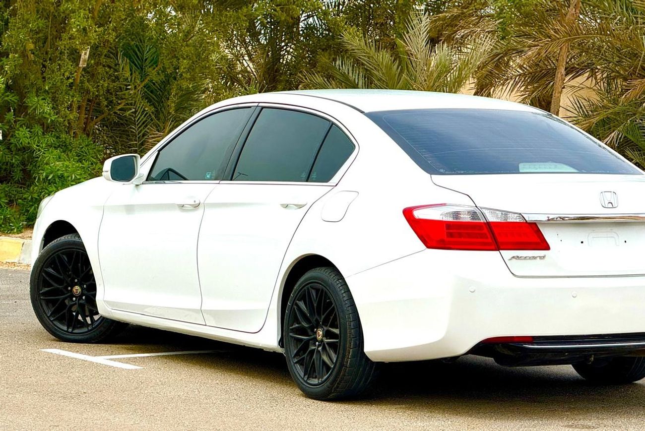 هوندا أكورد EX 2.4L HONDA ACCORD 2013 l 2.4L l GCC l Excellent Condition