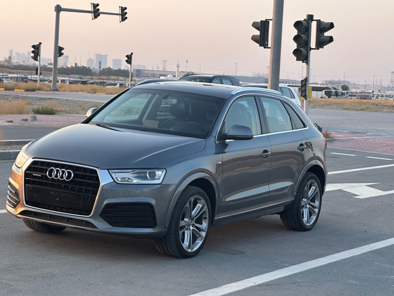Audi Q3 35 TFSI S-Line MODEL 2016 GCC CAR PERFECT CONDITION INSIDE AND OUTSIDE FULL OPTION