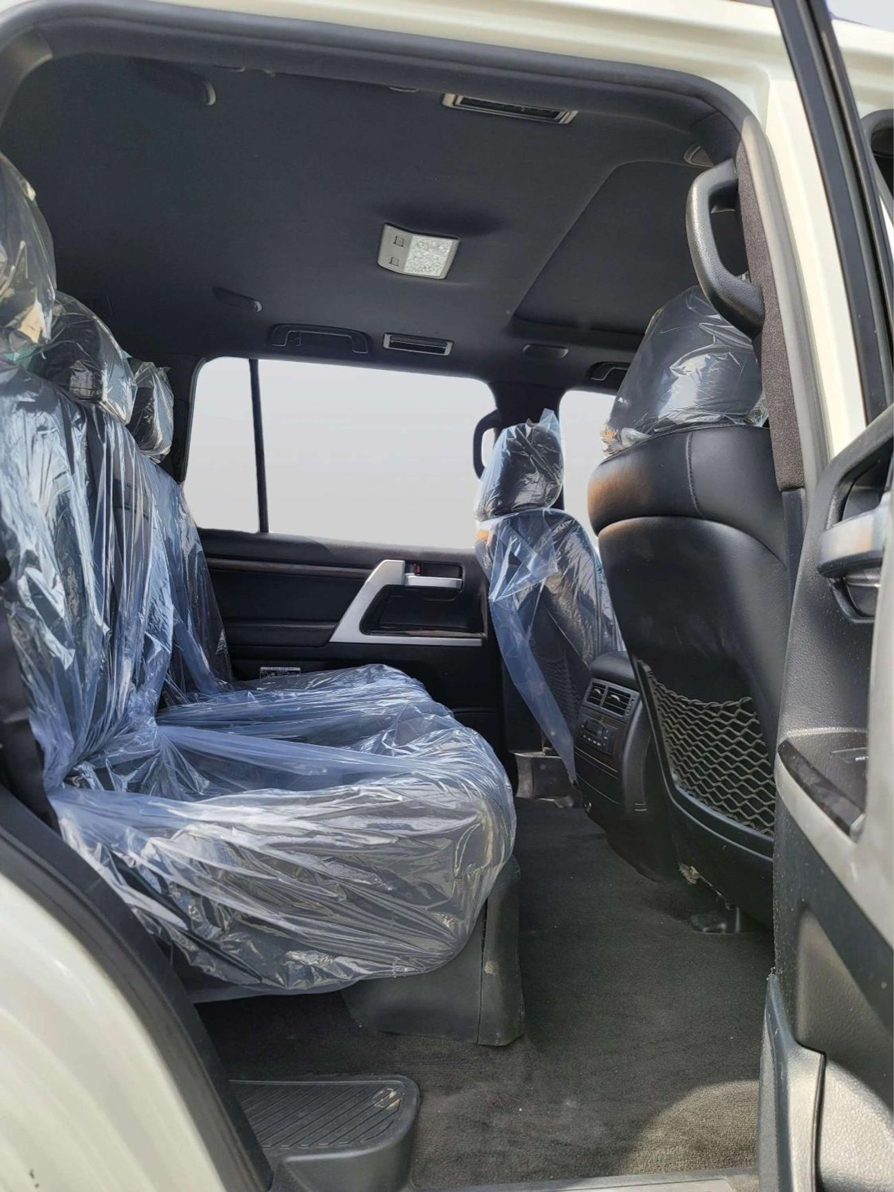 تويوتا لاند كروزر Diesel 4.5L V8 Right Hand Drive (Export Only)