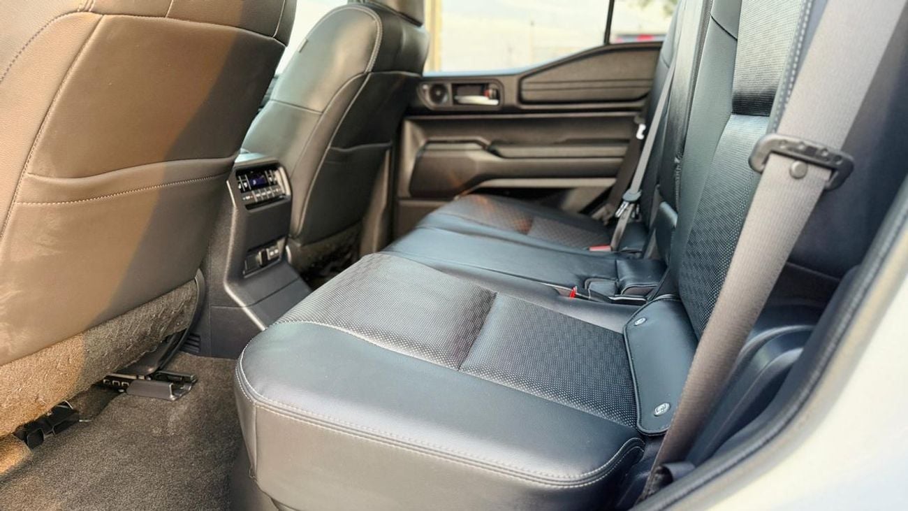 تويوتا برادو KAKADU | BRAND NEW CONDITION | 360 VIEW CAMERA | ELECTRIC HEATED & MEMORY SEATS | AT | PANORAMIC SUN