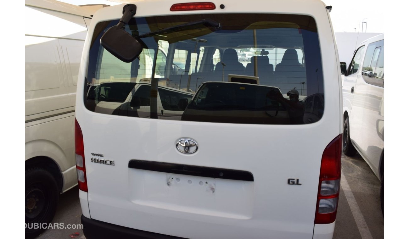 تويوتا هاياس Toyota Hiace 13 seater Bus, Model:2015. excellent condition