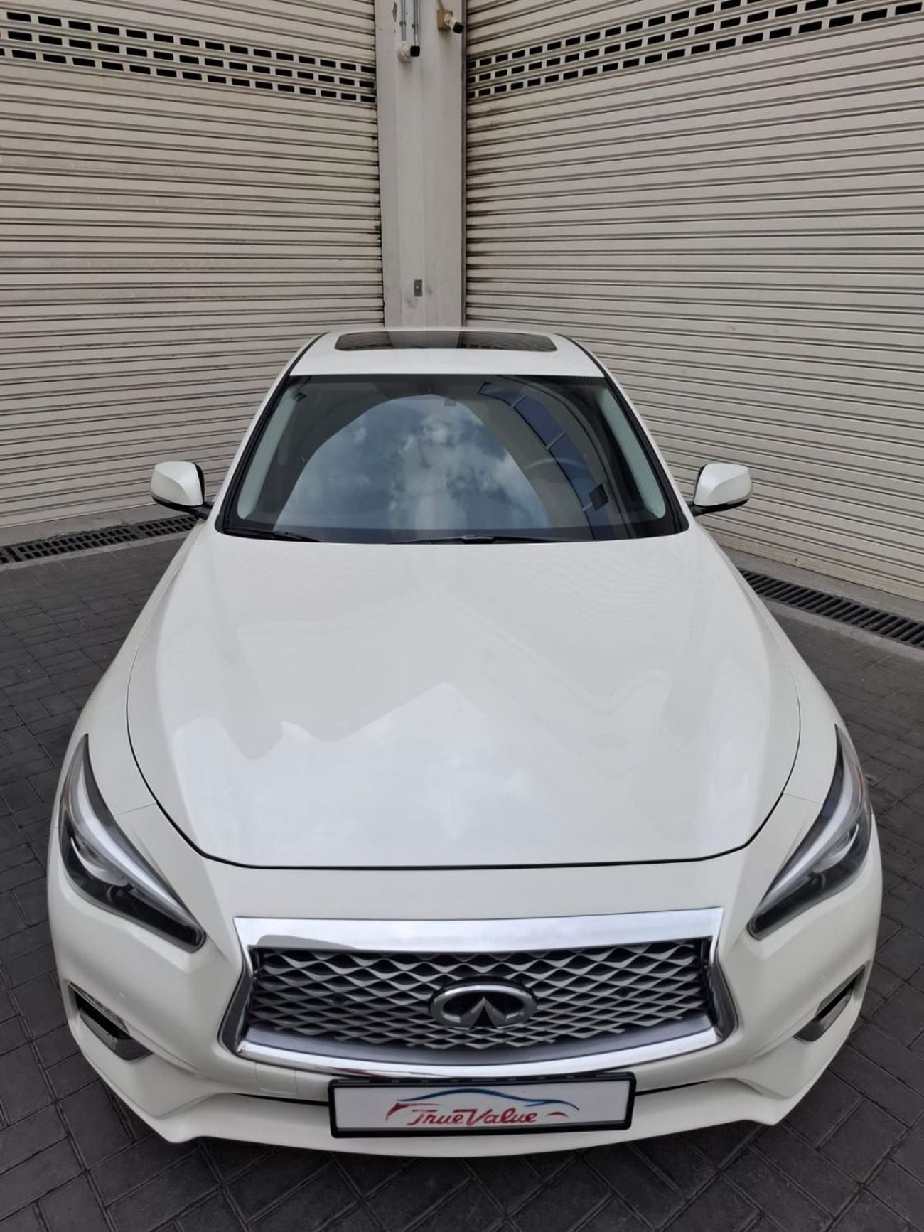 Infiniti Q50 LUXE SENSORY
