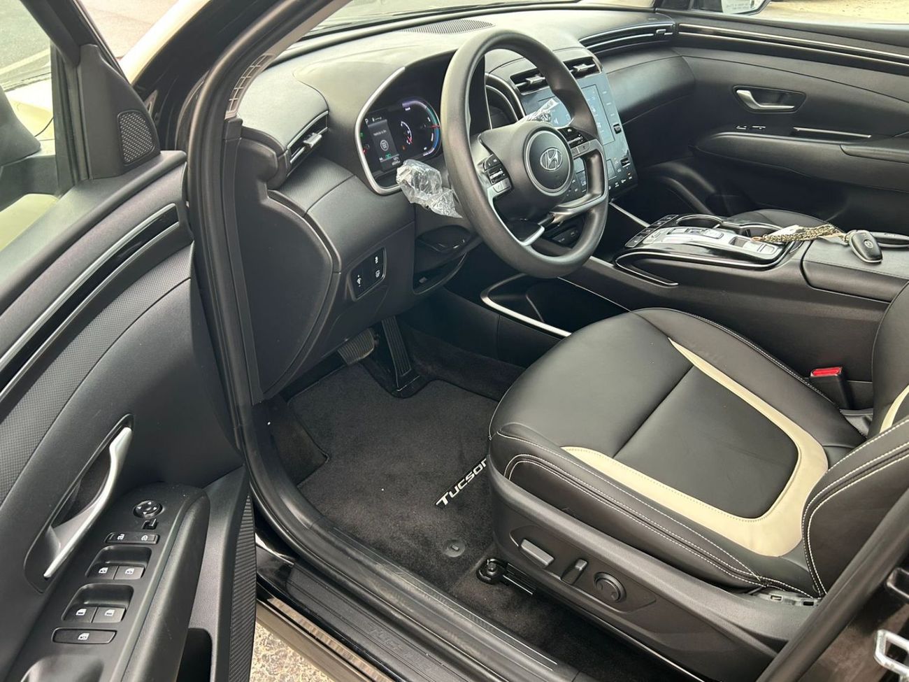 Hyundai Tucson 2022 Hyundai Tucson Hybrid 1.6L V4 - Push Start With Radar - AWD 4x4 - Leather Rear CAM -