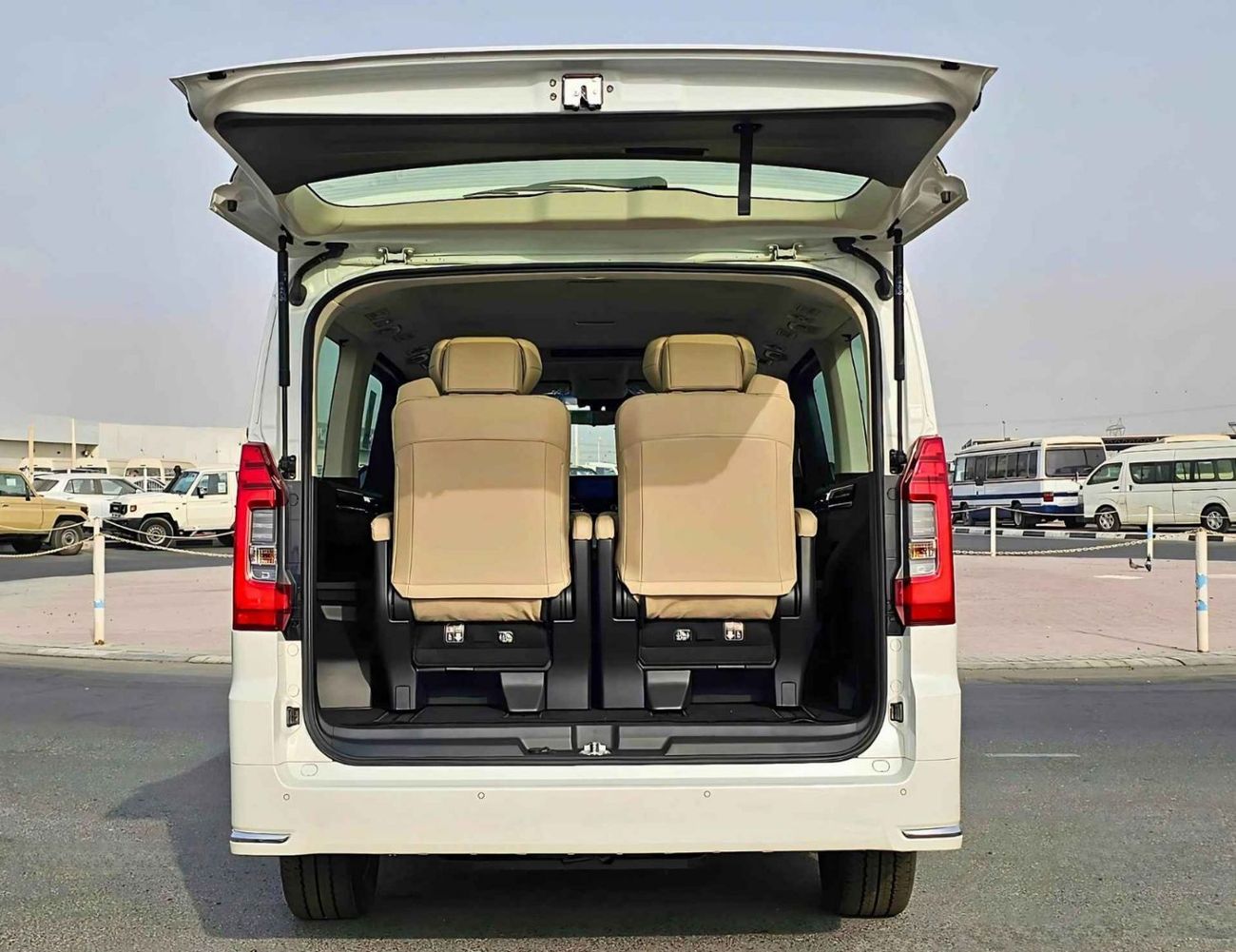 Toyota Granvia PREMIUM LUXURY/3.5L V6 PETROL A/T/360*CAMERAS, RADAR / VSC 8” MULTIMEDIA,VIP SEATS (CODE # GNPPR)