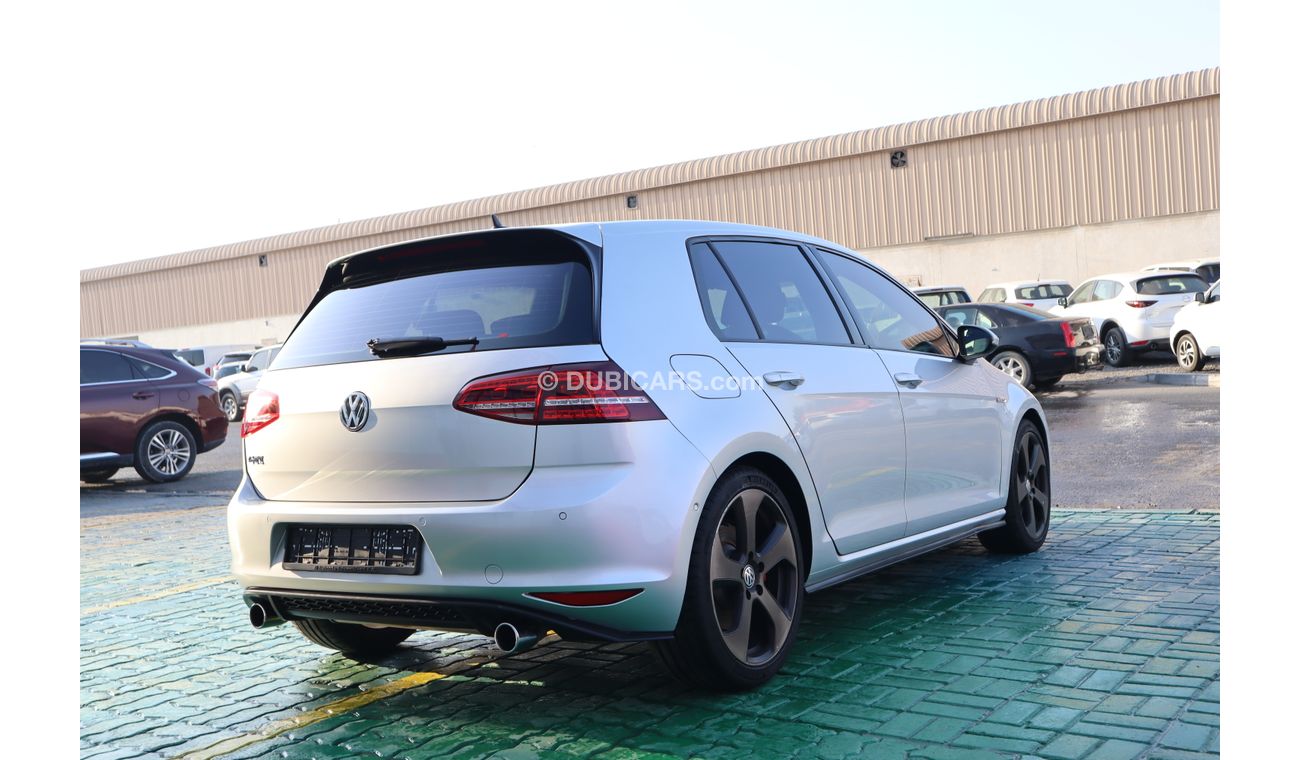 فولكس واجن جولف Volkswagen Golf GTI GCC V4 - Fully Loaded - Perfect Condition
