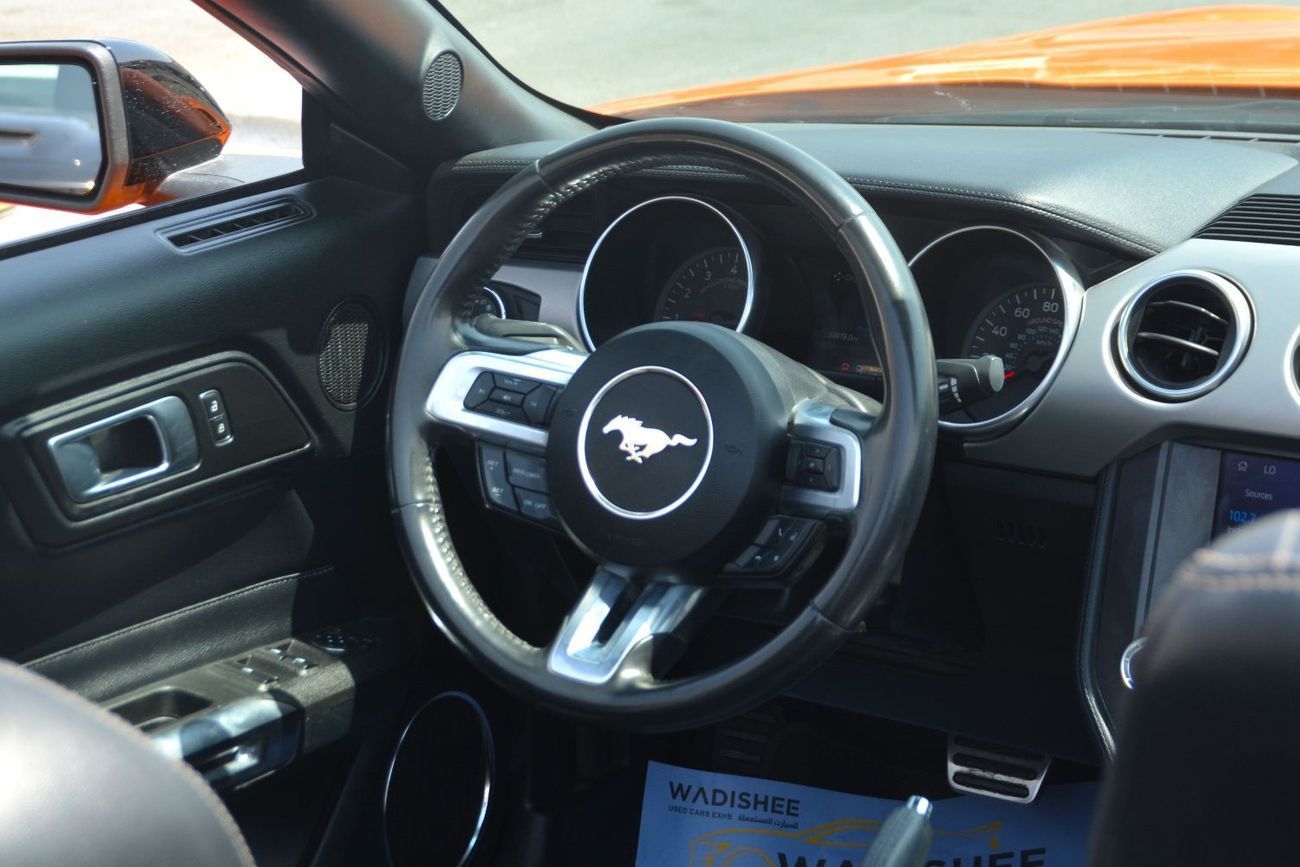 Ford Mustang BEAUTIFUL ORANGE CONVERTIBLE