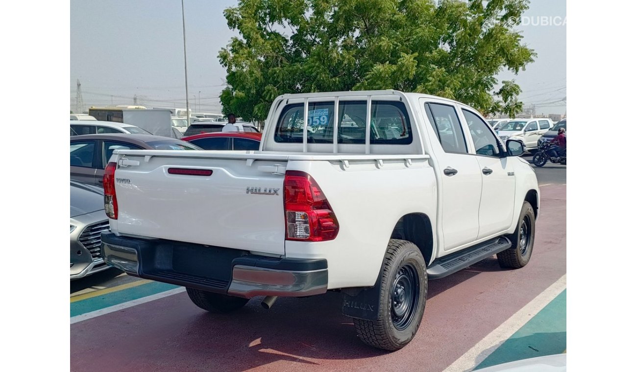 تويوتا هيلوكس Wide Body, 2.4L Diesel, 4X4, M/T, Power lock / Windows / SPECIAL PROMOTION (CODE # 67801)