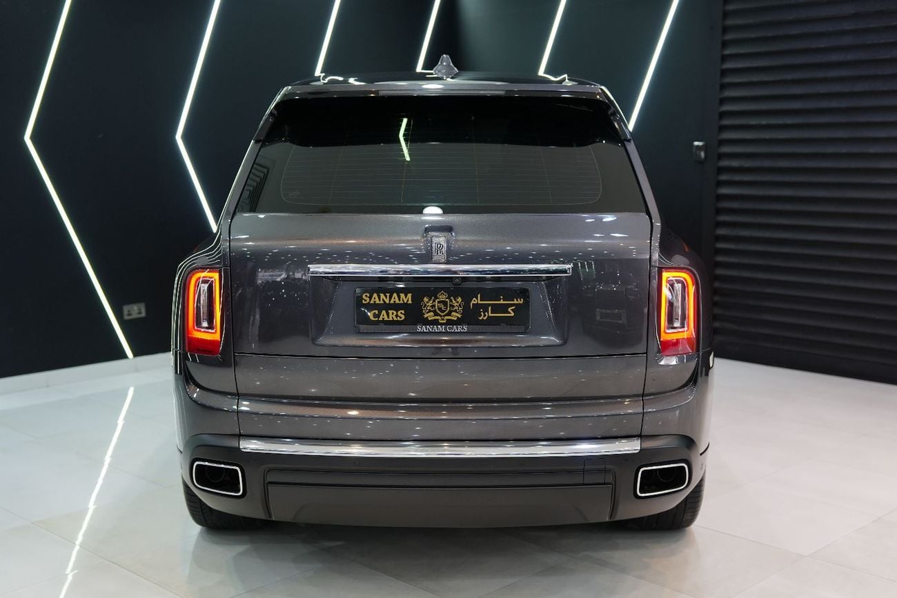 رولز رويس كولينان Rear Entertainment, Bespoke Audio, Panoramic Roof, GCC Spec!!