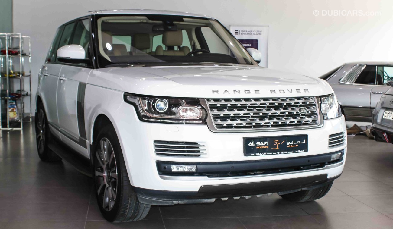 Land Rover Range Rover Vogue HSE with SE Supercharged badge