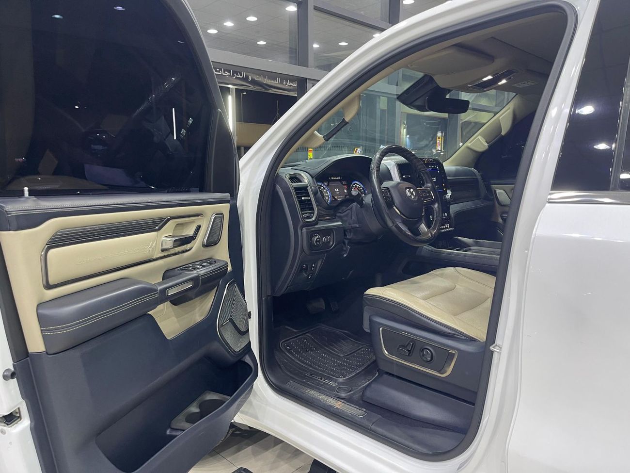 Dodge Ram Van DODGE RAM UNLIMITED 1500 5.7 HEMI