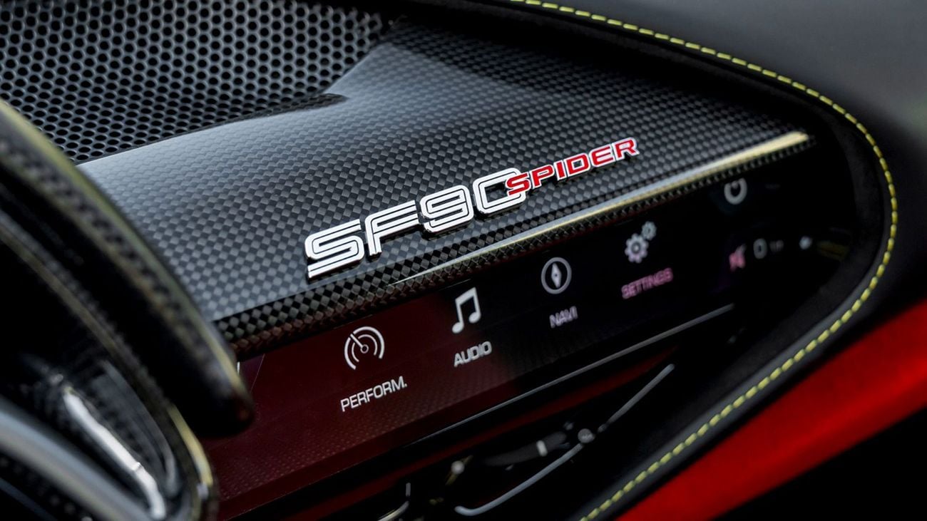 فيراري SF90 ستراديل FERRARI SF90 SPIDER | 2-YEAR WARRANTY + SERVICE AVAILABLE | IN-HOUSE FINANCING | 0% DOWNPAYMENT (BAN