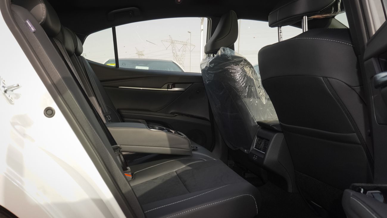 Toyota Camry 2.5S  HEV