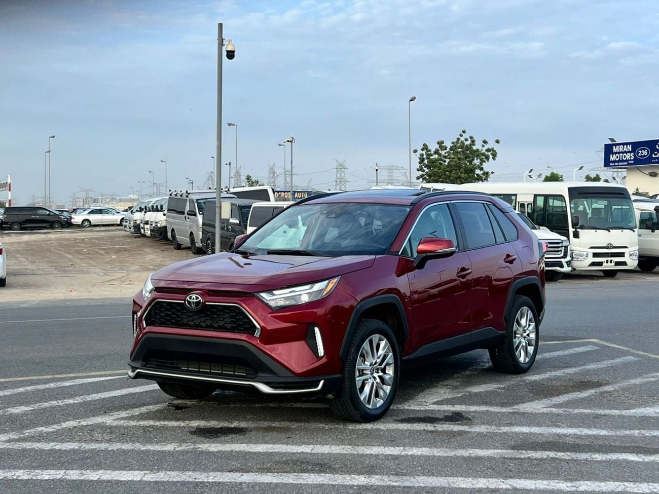 Toyota RAV4 2025 Toyota Rav4 XLE Full Option 2.5L V4 - Rear Camera  - Leather Seat - AWD 4x4 - Push Start - Low