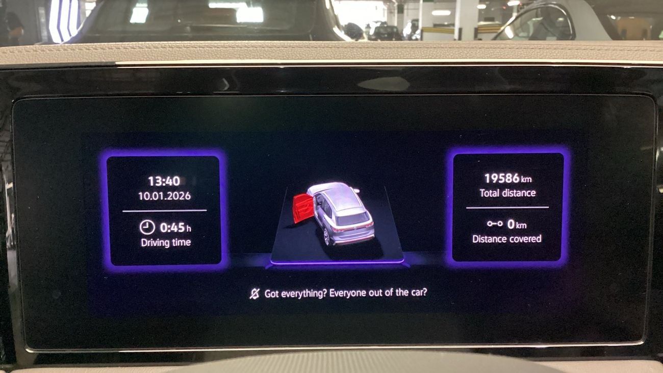 فولكس واجن تيجوان R-Line | شامل الضمان | 0 ﺪﻔﻋﺓ ﺃﻮﻟﻯ