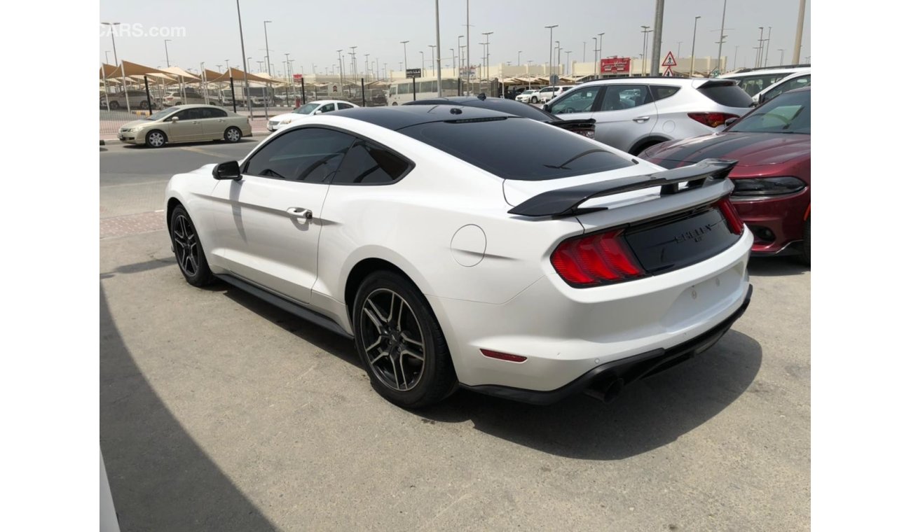 Ford Mustang Mustang ECOBOOST V4 turbo 2.0 model 2019
