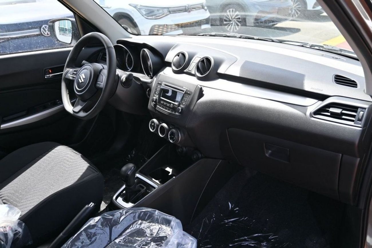 سوزوكي سويفت سوزوكي سويفت 1.2 لتر بنزين ، هاتشباك ، دفع أمامي ، 4 أبواب ، بدء الدفع ، وسادة هوائية مزدوجة ، حساسا