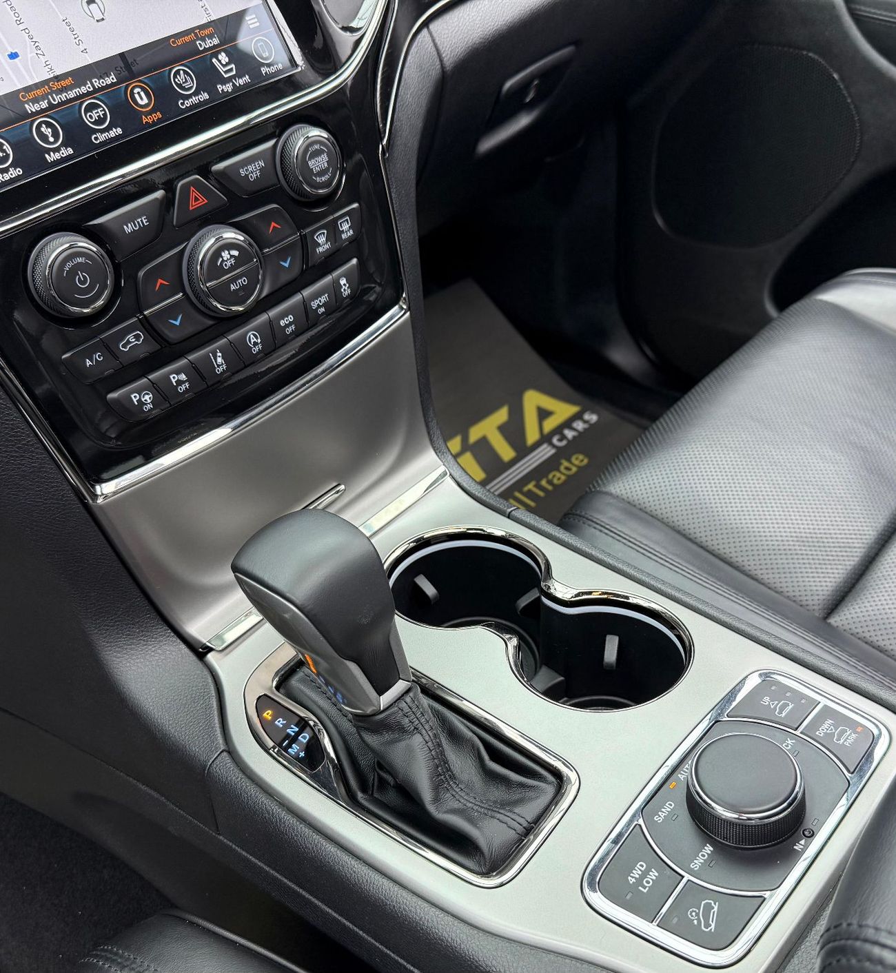 Jeep Grand Cherokee S 3.6L 2019 Jeep Grand Cherokee S, Warranty, Full Jeep Service History, Low Kms, GCC