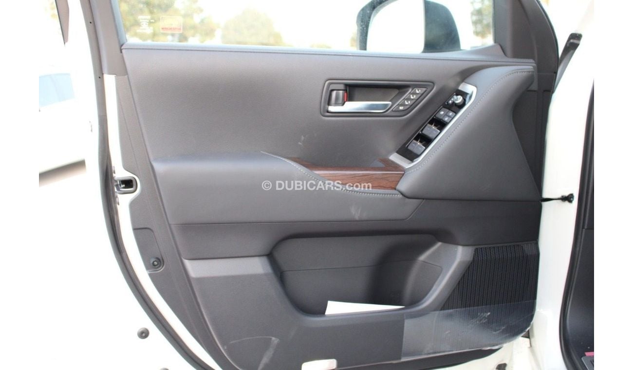 تويوتا لاند كروزر TOYOTA LANDCRUISER 300 3.3L DIESEL VX + 7 AUTO