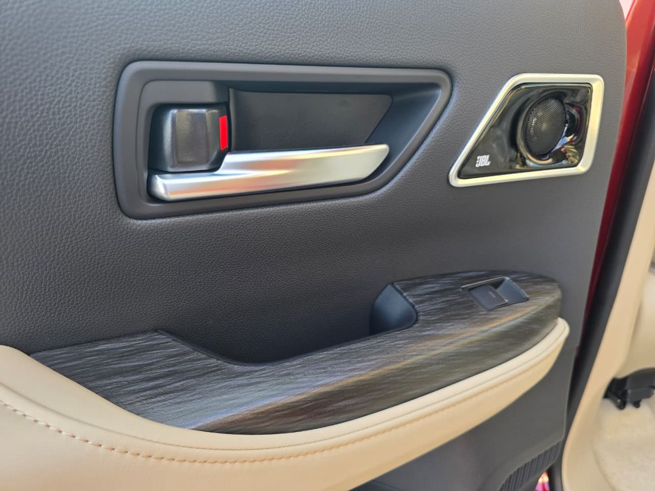 تويوتا لاند كروزر 3.5T VXR Hybrid