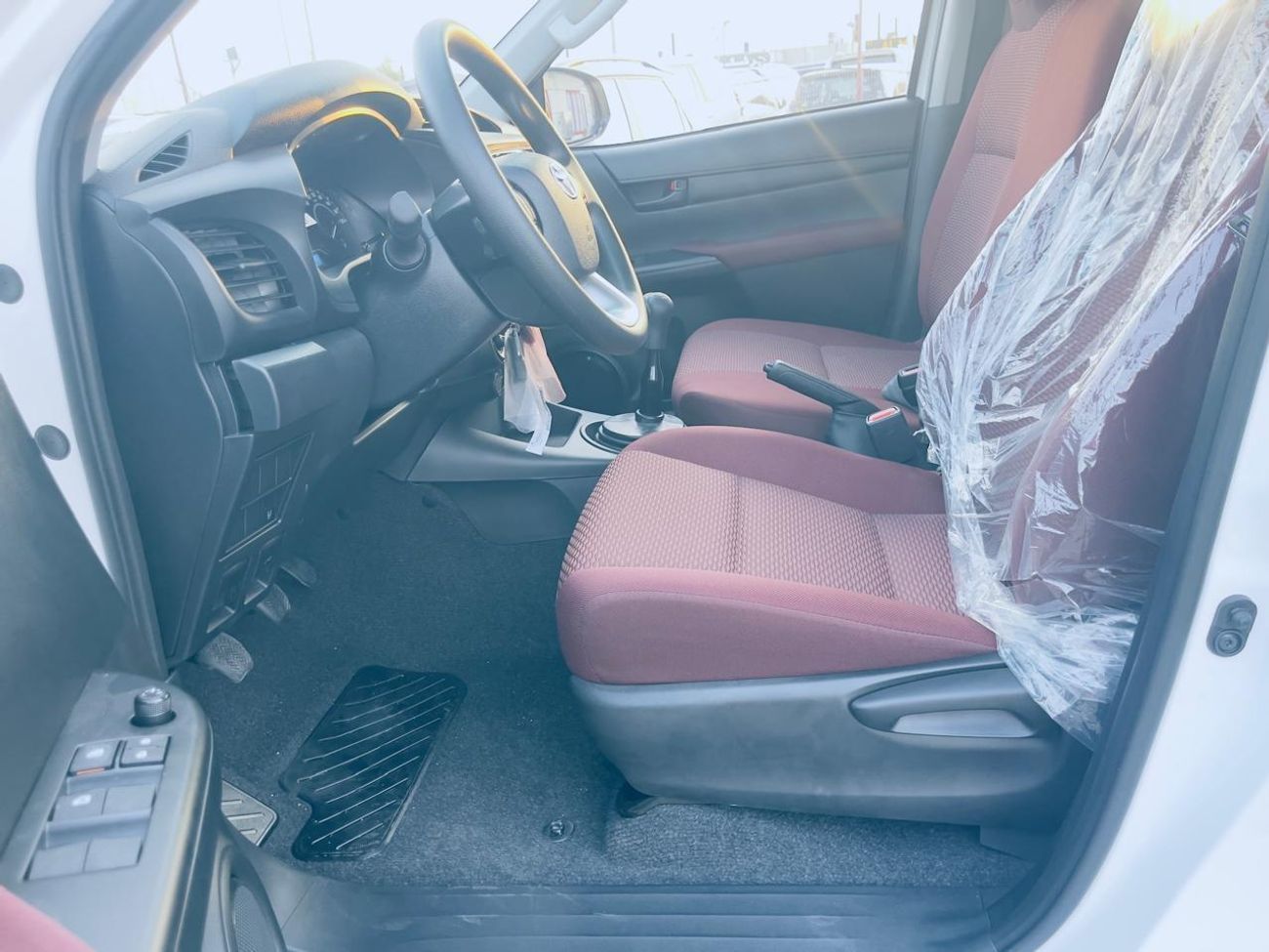 تويوتا هيلوكس GL 2.4L Double Cab Utility