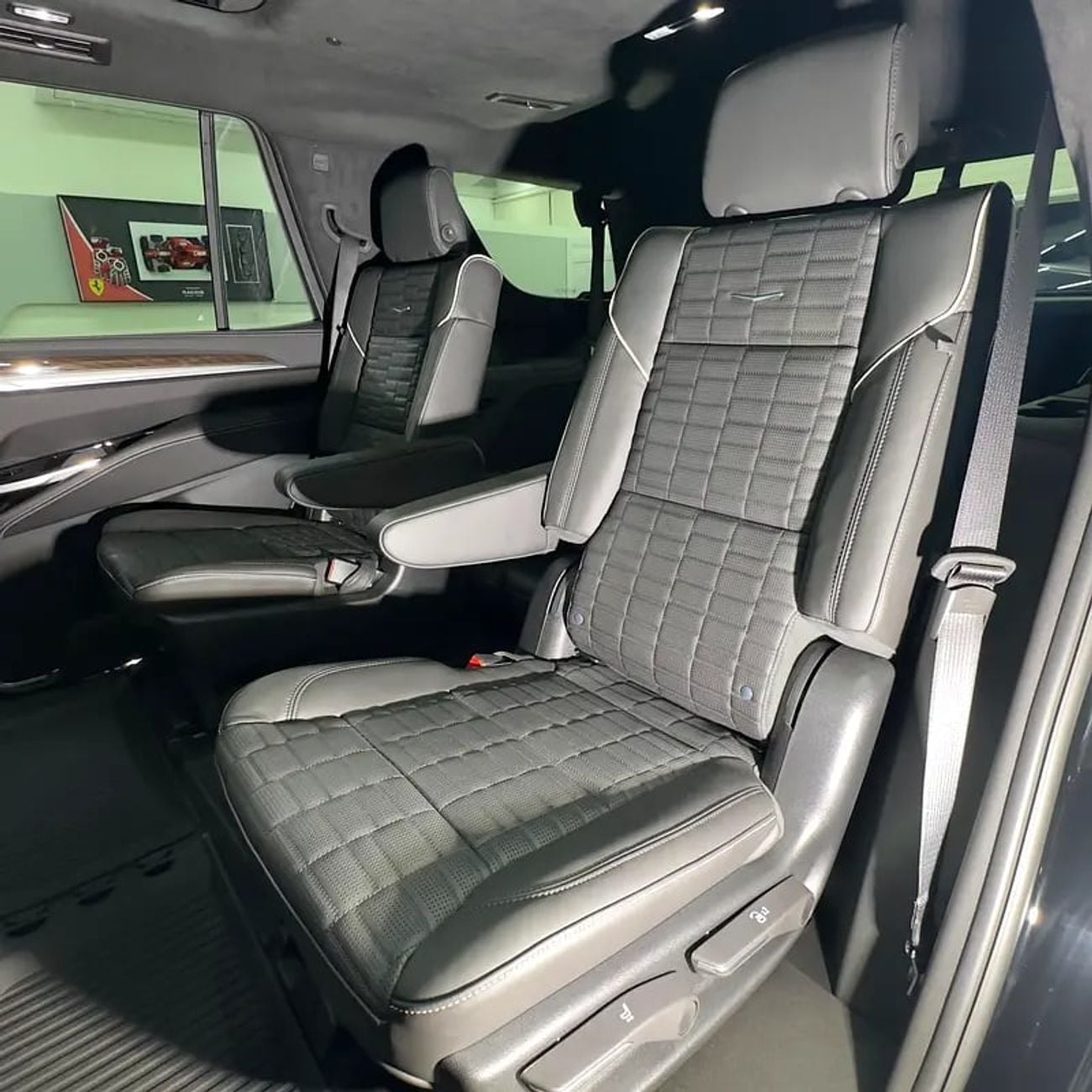 كاديلاك إسكالاد Sport Platinum 6.2L 4WD Sport Platinum