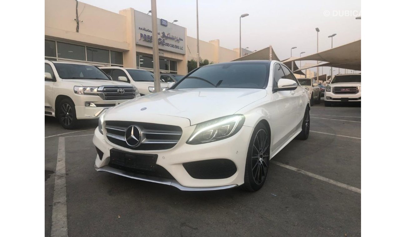 مرسيدس بنز C200 السيارة بحالة ممتازة صبغ وكالة