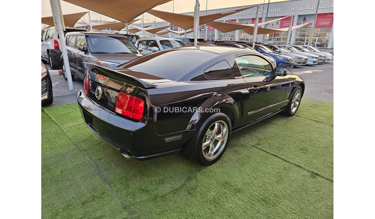 فورد موستانج خليجى  GT موديل 2007 كوبيه شاشة اندرويد كاميرا خلفية حساسات مثبت سرعة تحكم بحالة ممتازة