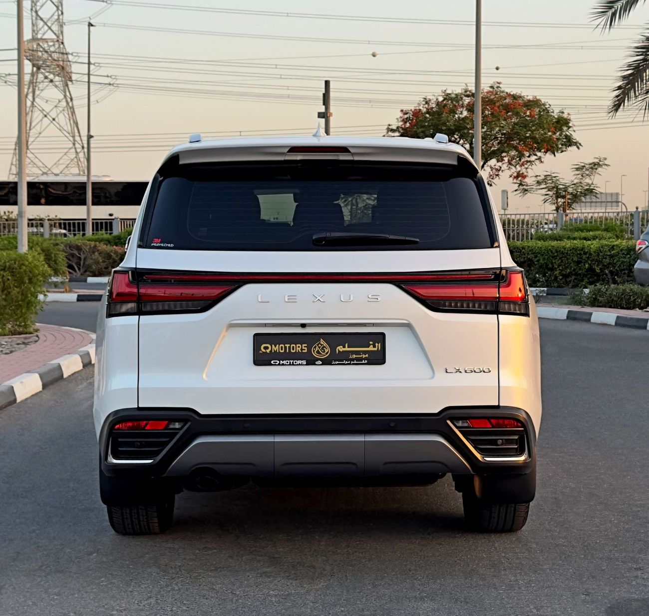 Lexus LX 600 Signature 3.5L ( CYL) 2023 Lexus LX600 Ash Wood, Dealer Warranty, GCC Specifications