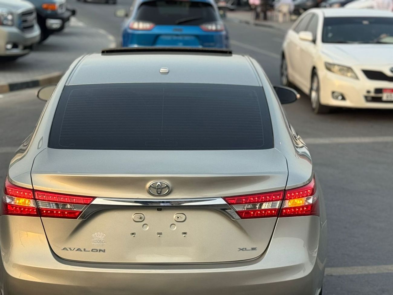 Toyota Avalon XLE 3.5L full option, limited