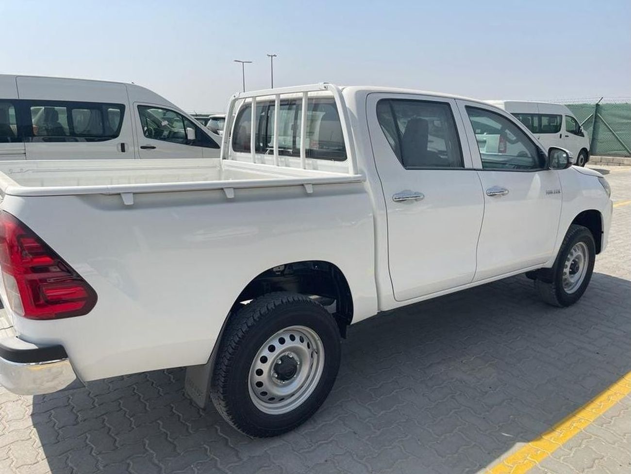 تويوتا هيلوكس 2024 Toyota Hilux DLXE DC 2.4L MT Diesel (Without Power Windows)
