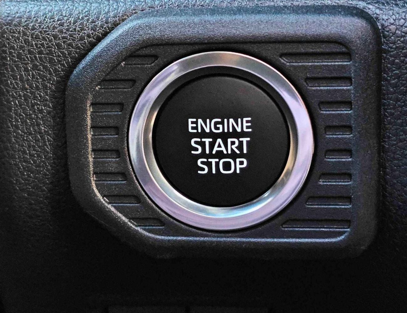 تويوتا برادو TURBO / 2.4L V4 PETROL / GGC SPECS / RADAR / 360* CAMERA / BLIND SPOT / SUNROOF (CODE # ADV1)