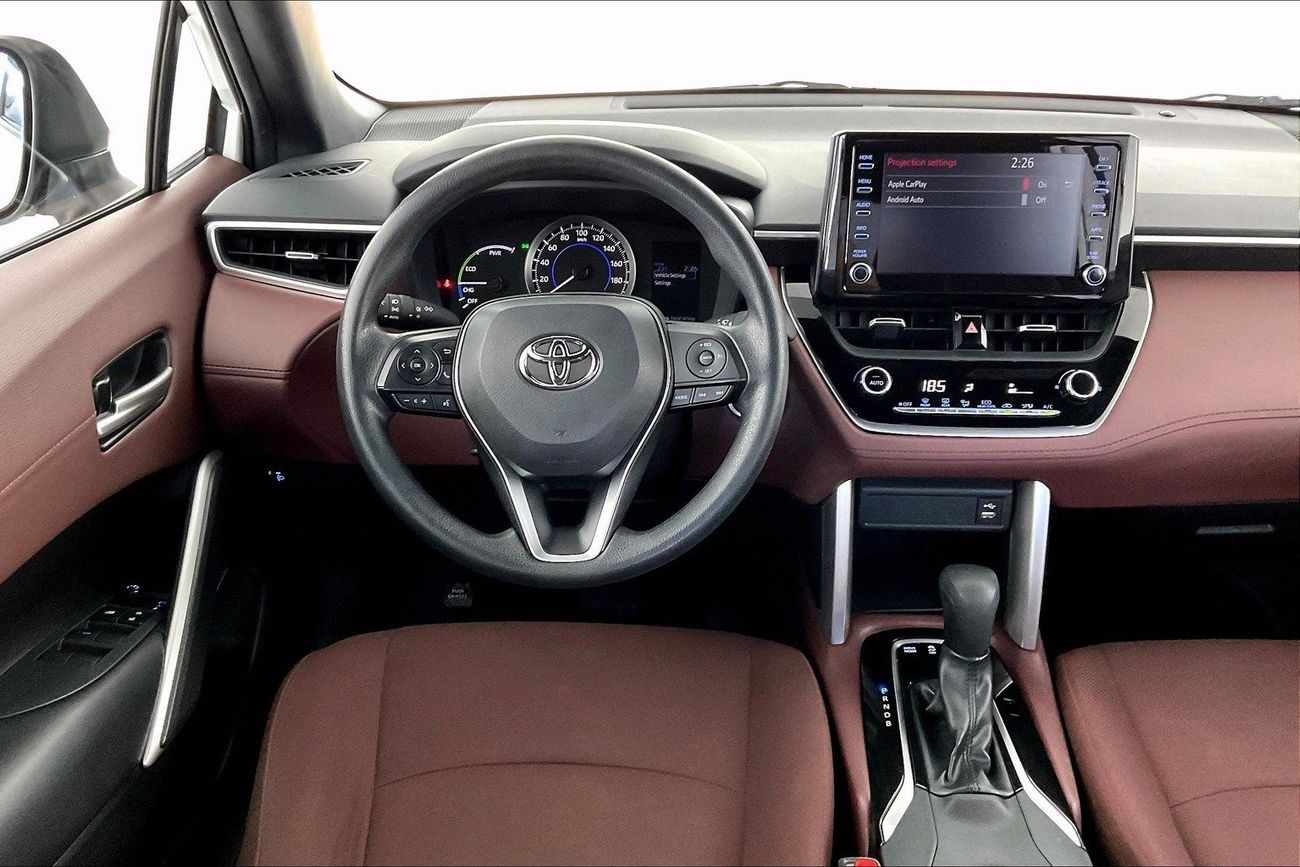 تويوتا كورولا كروس XL | عرض العيد الحصري | خالية من أضرار الفيضانات